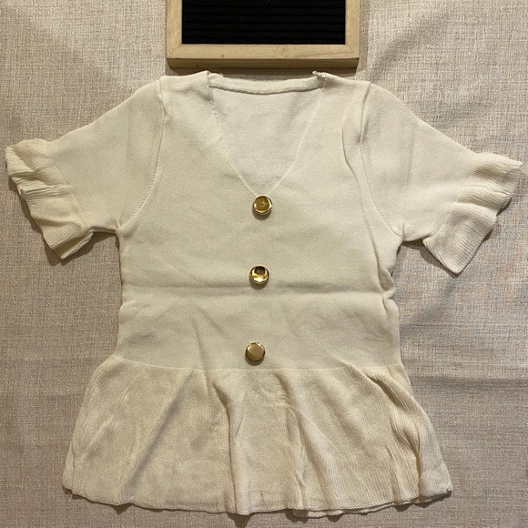 Korean Fashion Knitted short sleeve with buttons - Picture 3 of 5